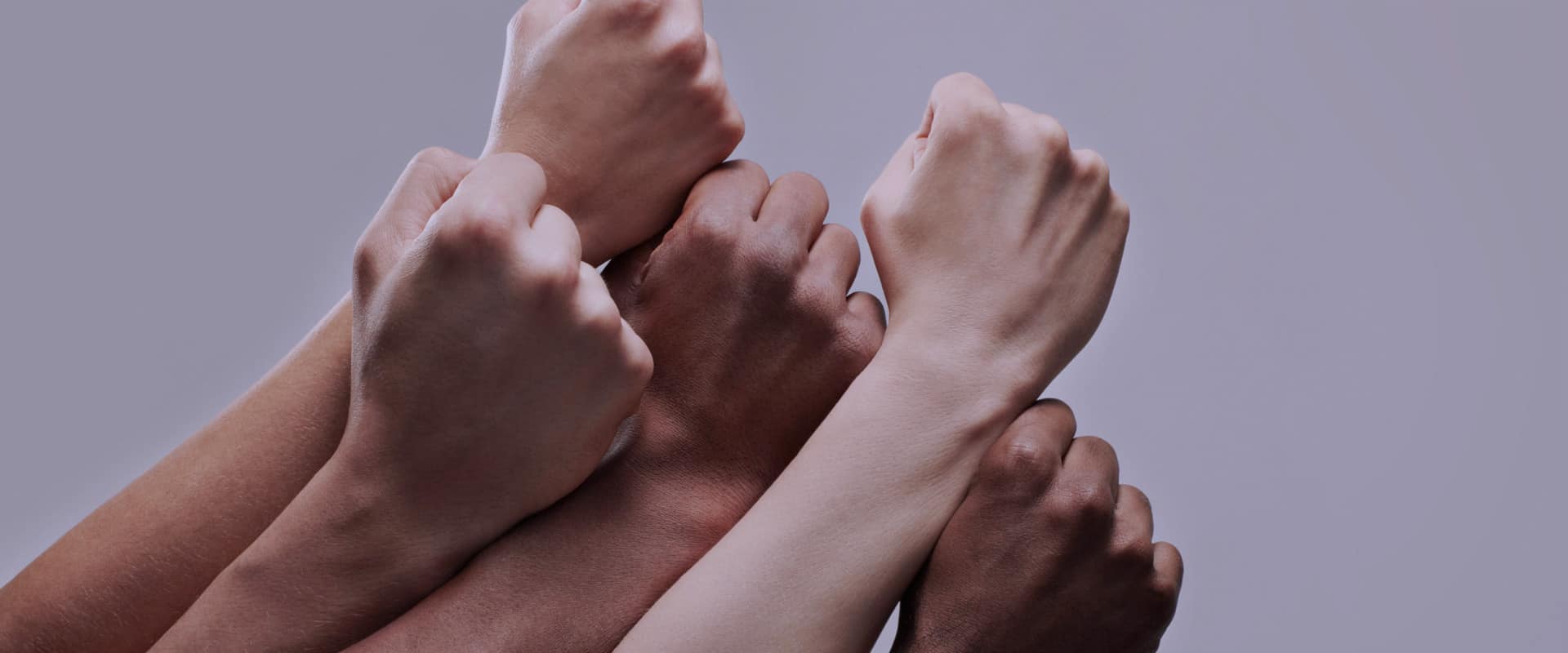 People shaking hands representing strategic alliances